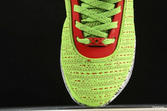 Stocking Stuffer  LeBron 20  FJ4955-300 Nike 0318